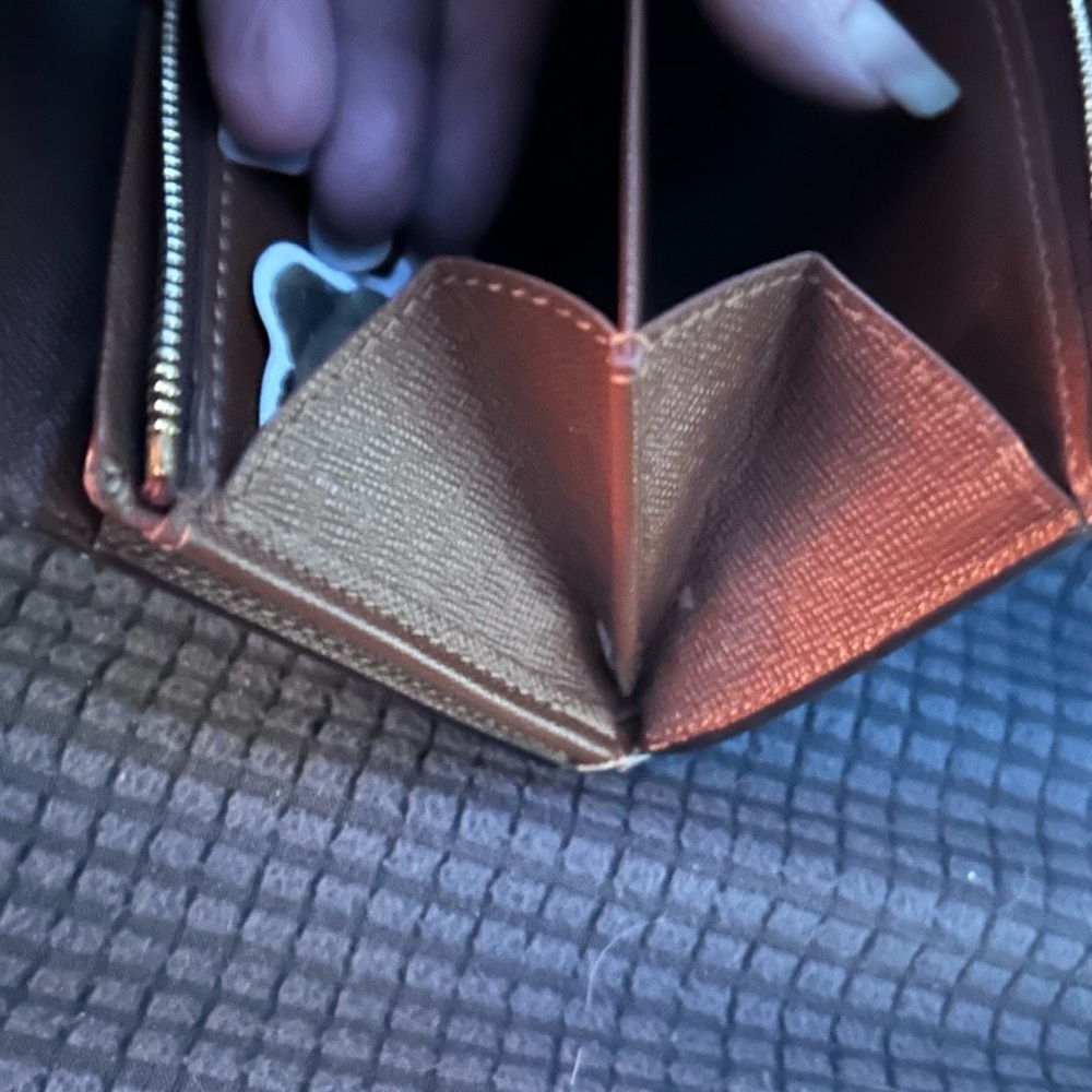 Date Code#~ Ct0064 Louis Vuitton Monogram Zip Wal… - image 2